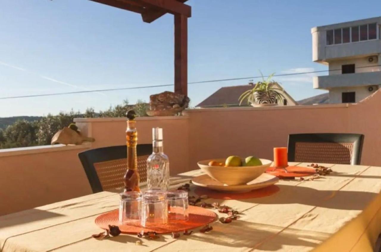 Apartments Villa Golden View Trogir Ngoại thất bức ảnh