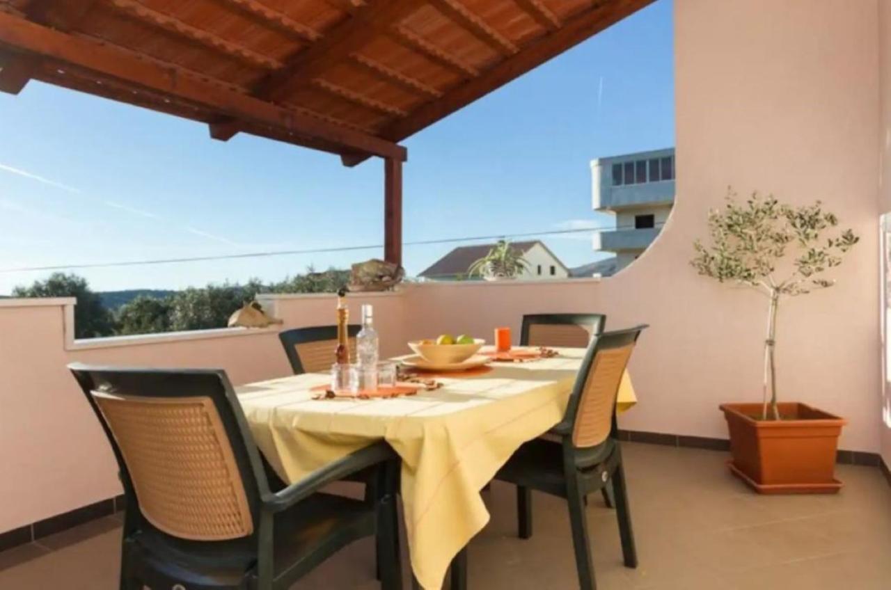 Apartments Villa Golden View Trogir Ngoại thất bức ảnh